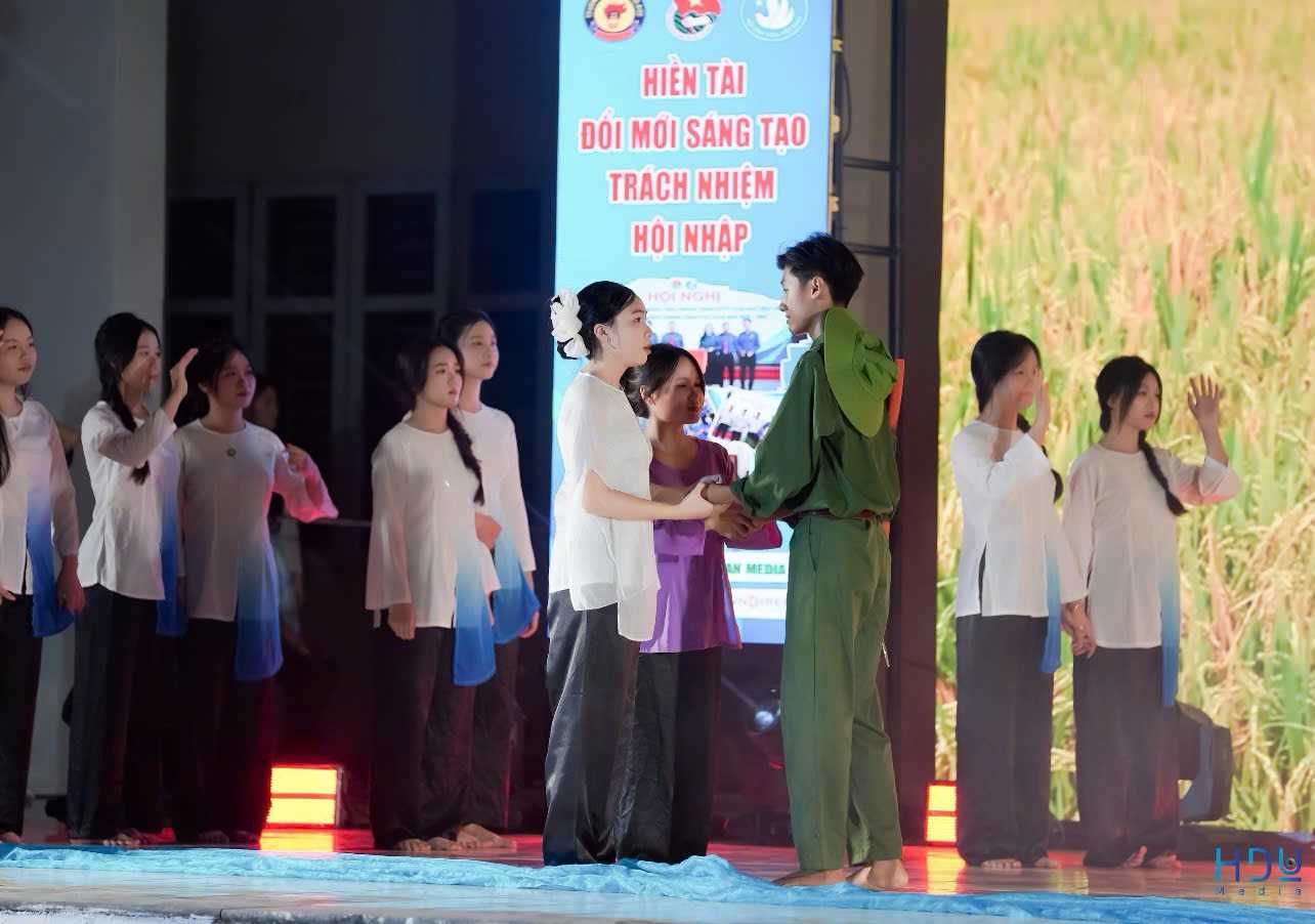 Media\2004_khxh.hdu.edu.vn\FolderFunc\202510\Images/lcd-4-20251021105951-e.jpg
